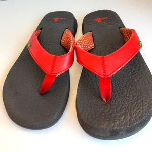 SANUK flip flops, cushioned thong, yoga-mat foot bed. Watermelon color, size 7